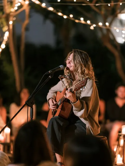 AMAIA MIRANDA · CONCIERTO ACÚSTICO im Asociación Cultural Equipo PARA, Santa Cruz de Tenerife – Veranstaltungsplakat Teneriffa